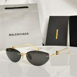 Picture of Balenciaga Sunglasses _SKUfw79398813fw
